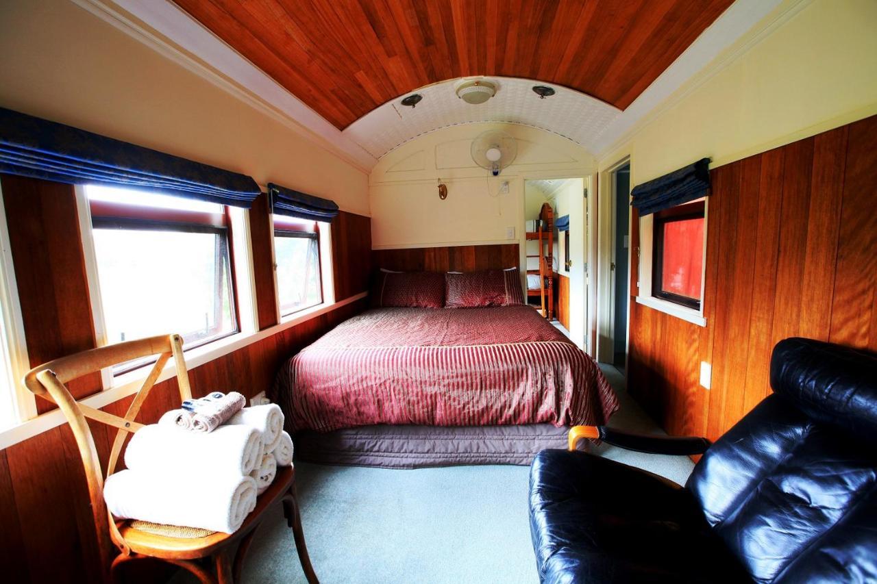 Woodlyn Park Motel Пещеры Вайтомо Экстерьер фото